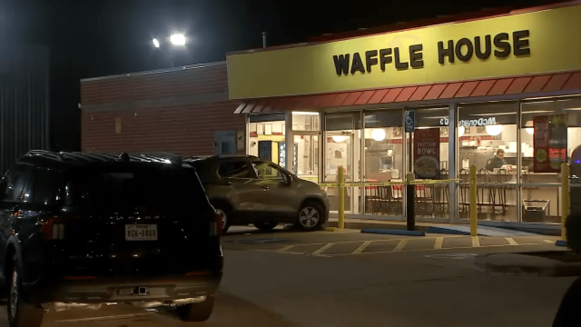 Harris County deputies investigate possible stabbing at Katy Waffle House
