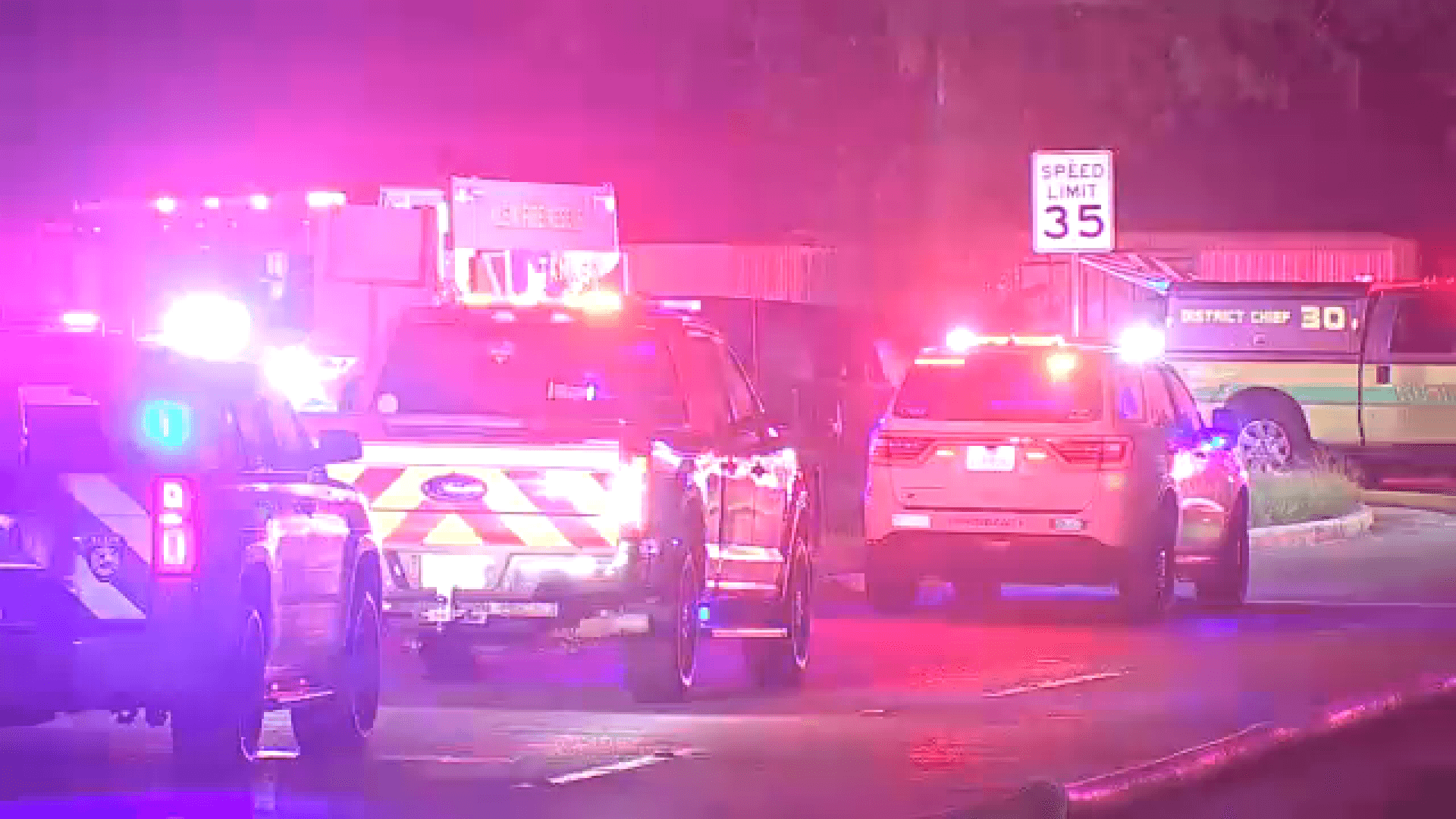 Person killed, 6 others hurt in Spring-area apartment fire