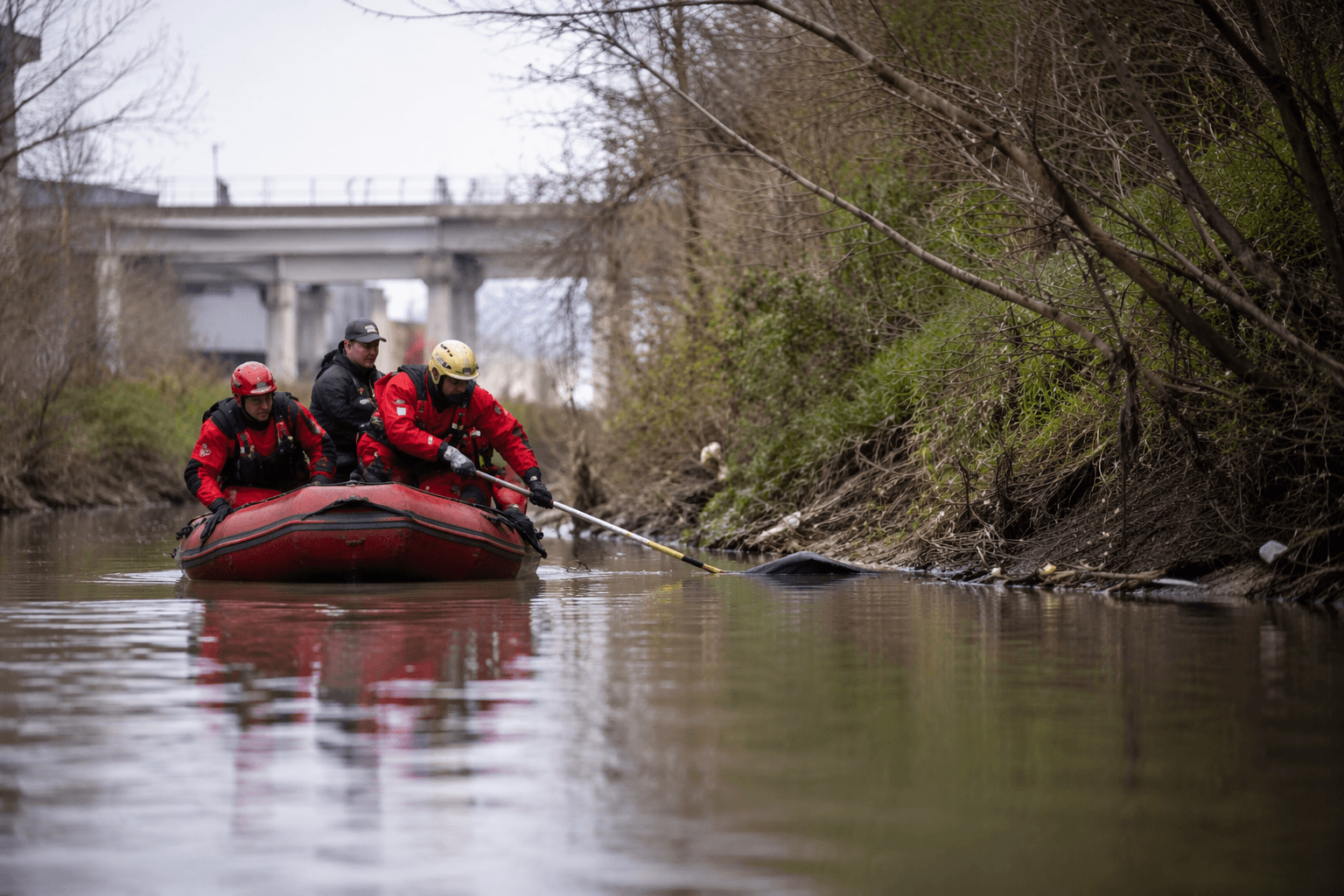 Body found in Greens Bayou in east Houston investigation