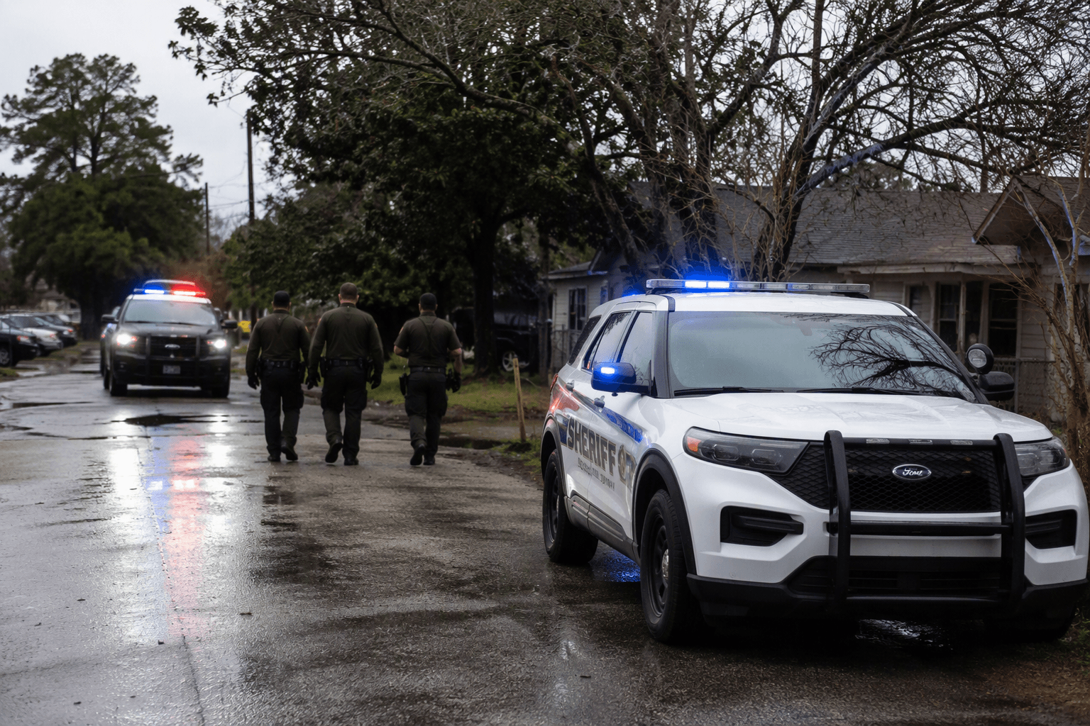 Harris County deputies arrest three in Park Place drug raid