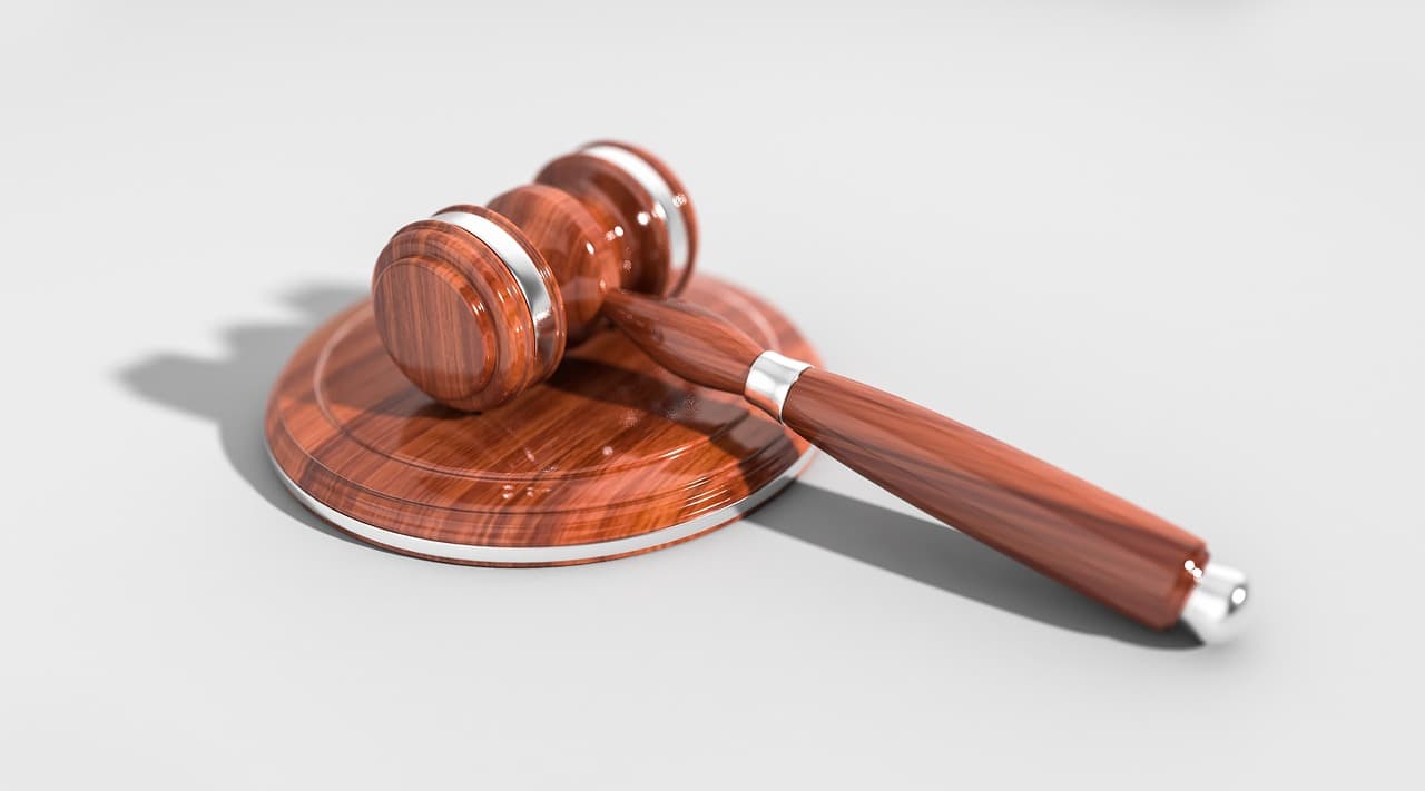 Judge blocks Houston minority-owned contracting program as unconstitutional
