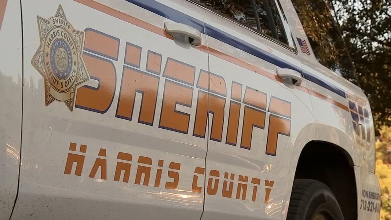 Former Harris County deputy charged with sexually assaulting 13-year-old girl