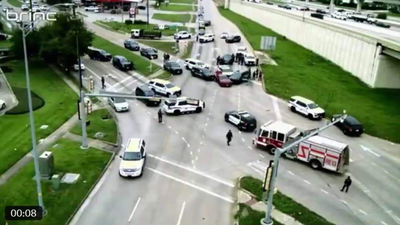 Suspect arrested after stolen vehicle chase ends in north Houston