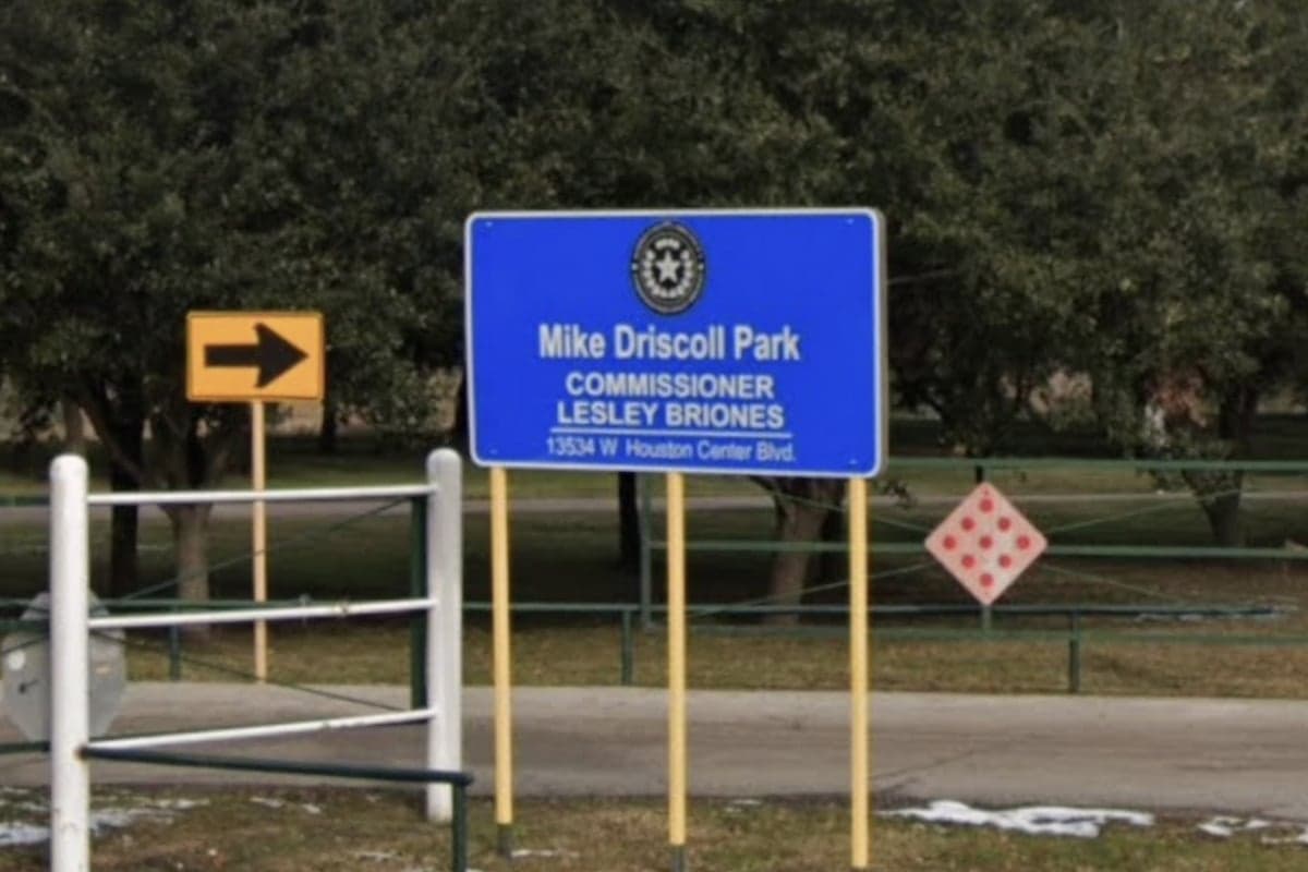 Harris County deputies seek suspect in park indecent exposure cases